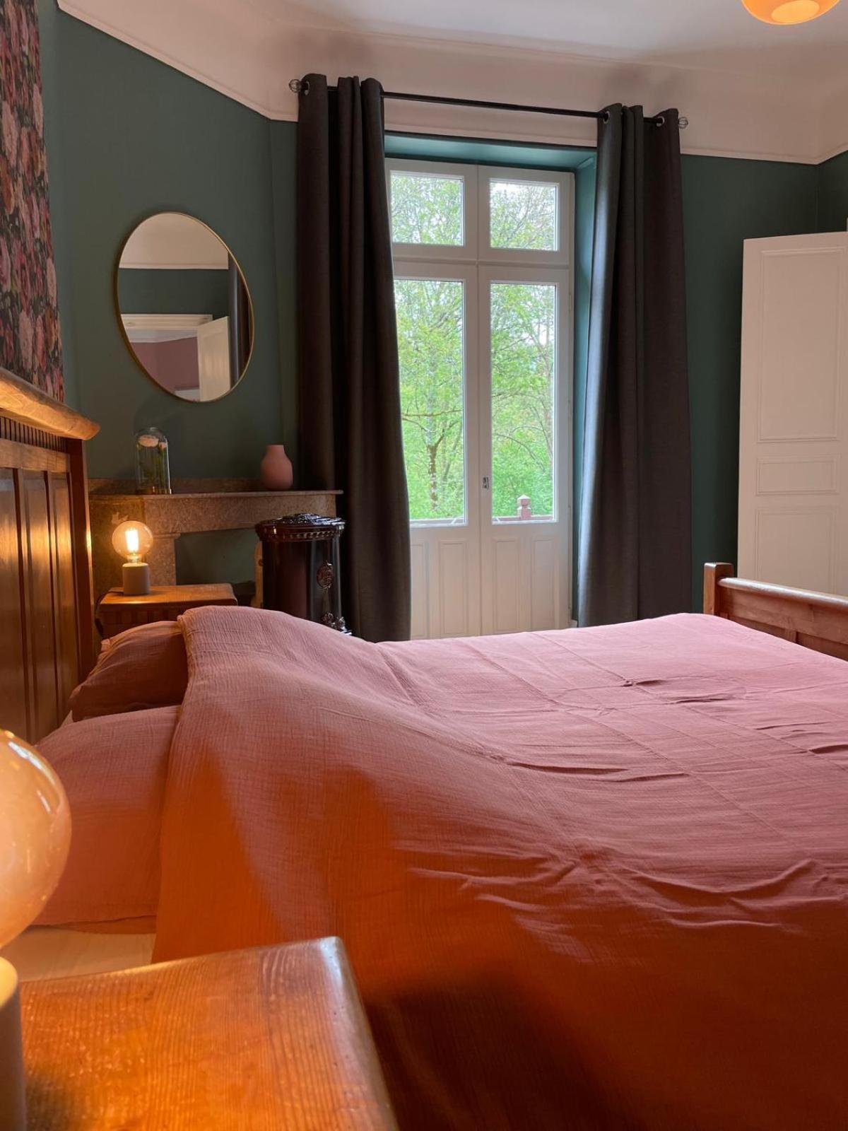 Bed and Breakfast Domaine La Rose Caylus Екстер'єр фото