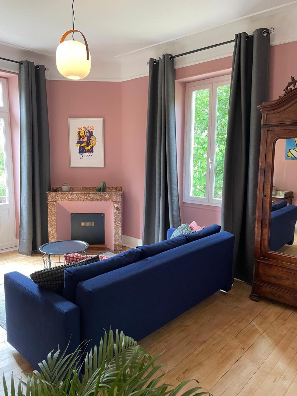 Bed and Breakfast Domaine La Rose Caylus Екстер'єр фото