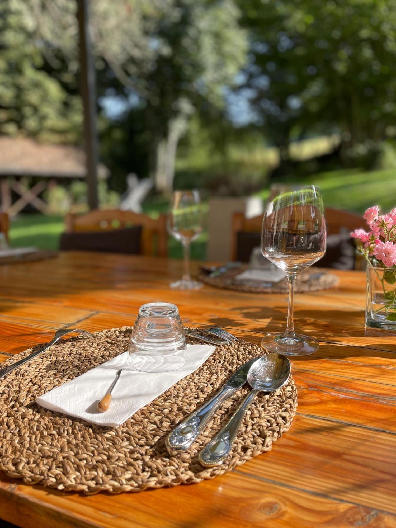 Bed and Breakfast Domaine La Rose Caylus Екстер'єр фото