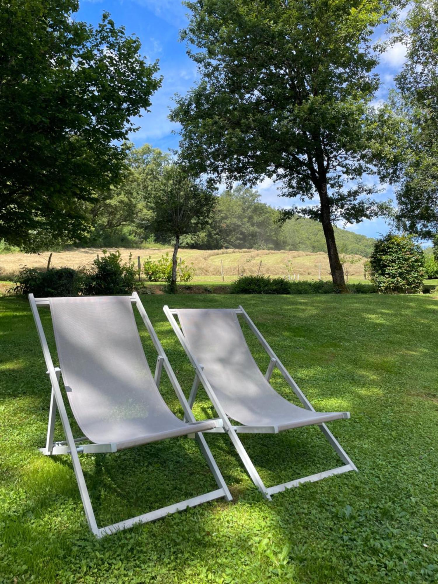 Bed and Breakfast Domaine La Rose Caylus Екстер'єр фото