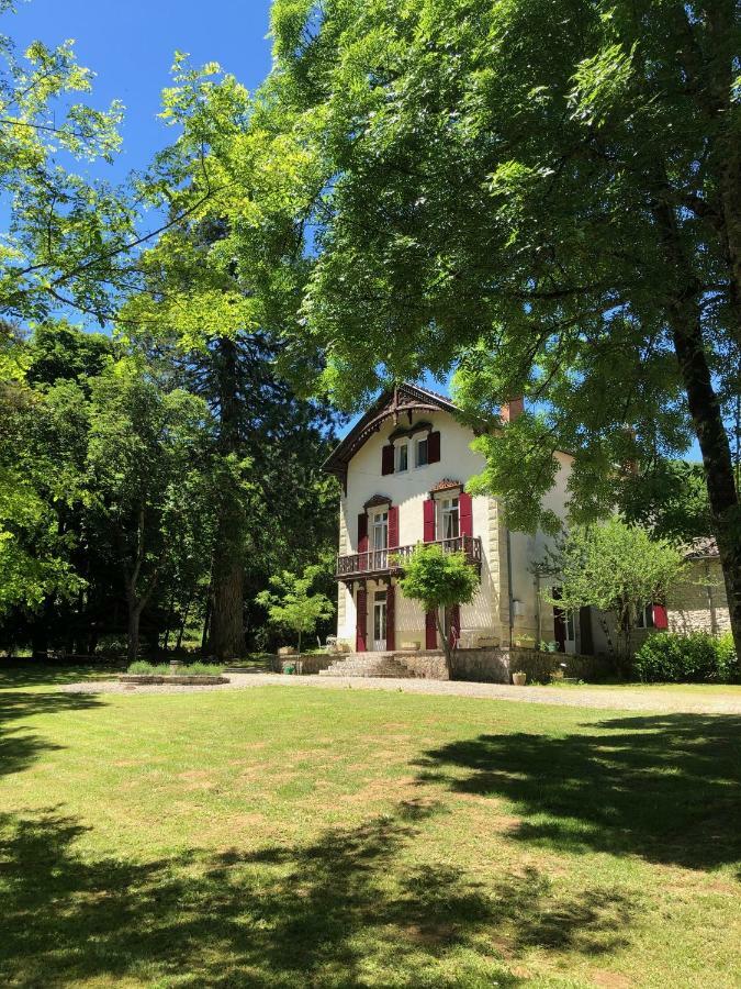 Bed and Breakfast Domaine La Rose Caylus Екстер'єр фото